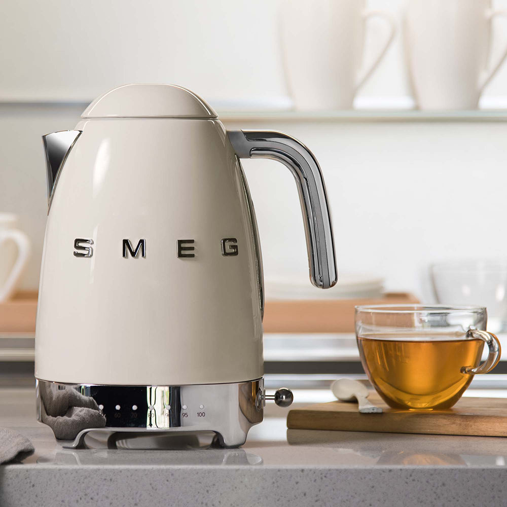 Bolliotre variabile 50's Style panna Smeg (6).jpg