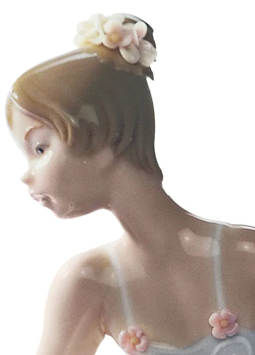 ballerina seduta dettaglio viso 1005496 Lladrò.jpg