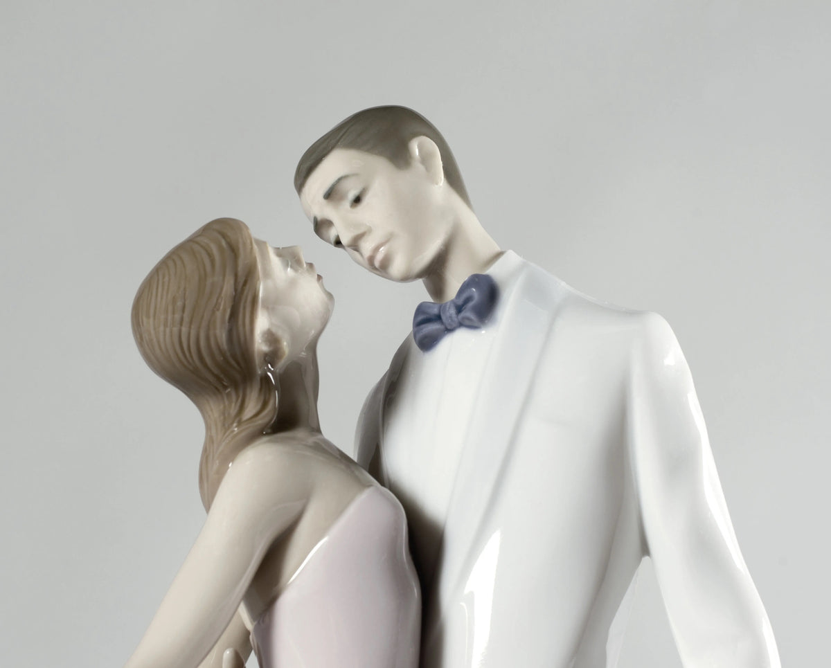Felice anniversario Lladro 1006475 dettagli viso lui.jpg