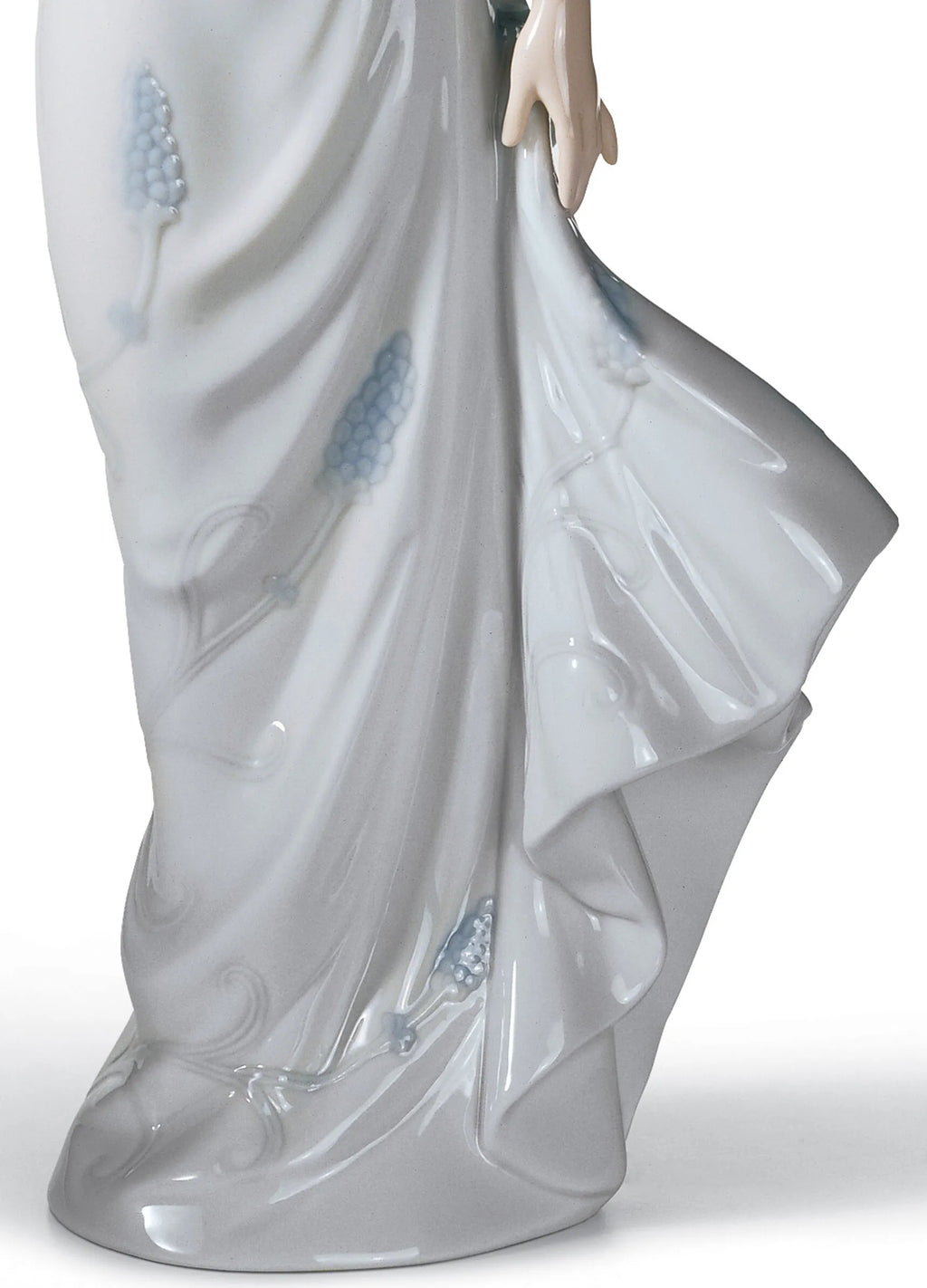 il sussurro dei fiori Lladro 1006918 dettagli vestito.jpg