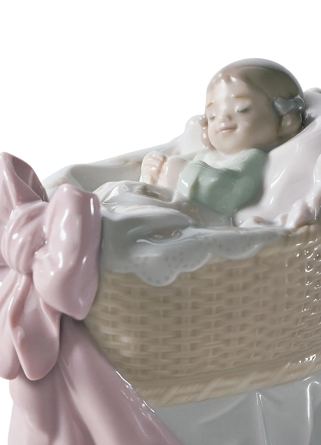 un regalo dal cielo Lladro 1006977 bambina dettagli.jpg