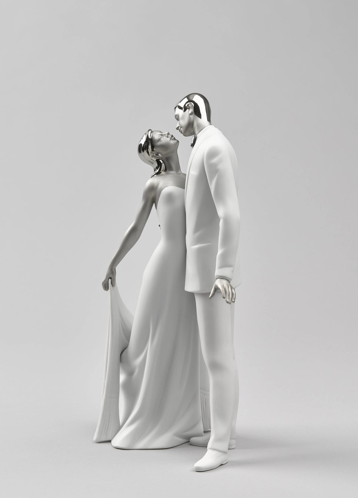 Felice anniversario Lladro 1007045 Re-deco da destra.jpg