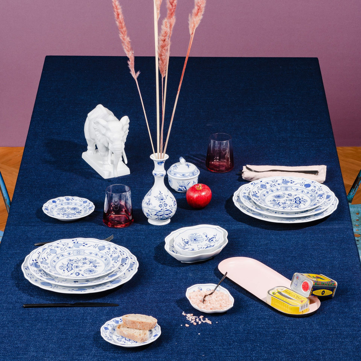 servizio piatti Zwiebelmuster Meissen - onion blu - cipolla.jpg