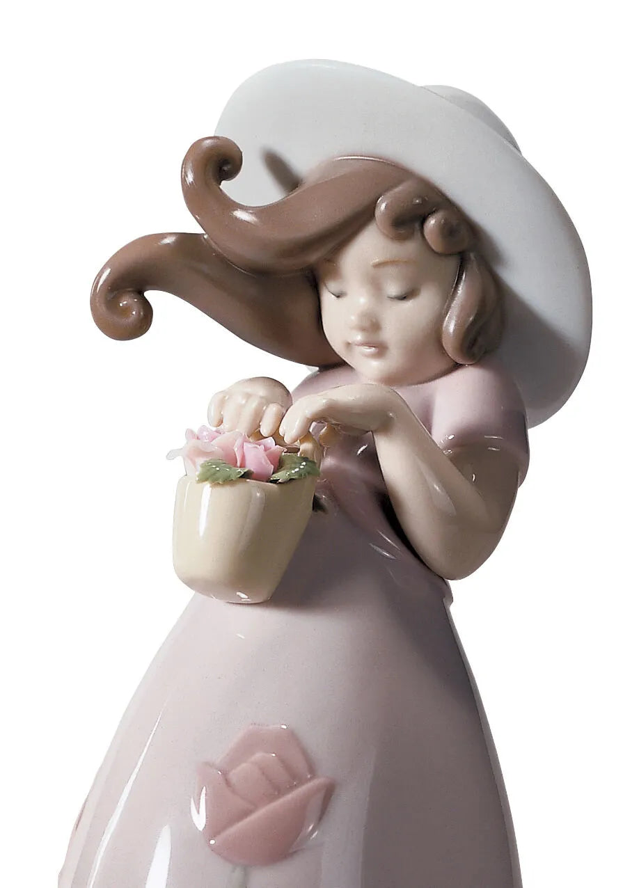 piccola rosa Lladro 1008042 primo piano.jpg