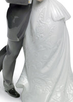 il valzer dei fidanzati Lladro 1008509 dettagli vestito sposa.jpg