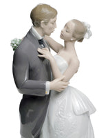 il valzer dei fidanzati Lladro 1008509 primo piano.jpg