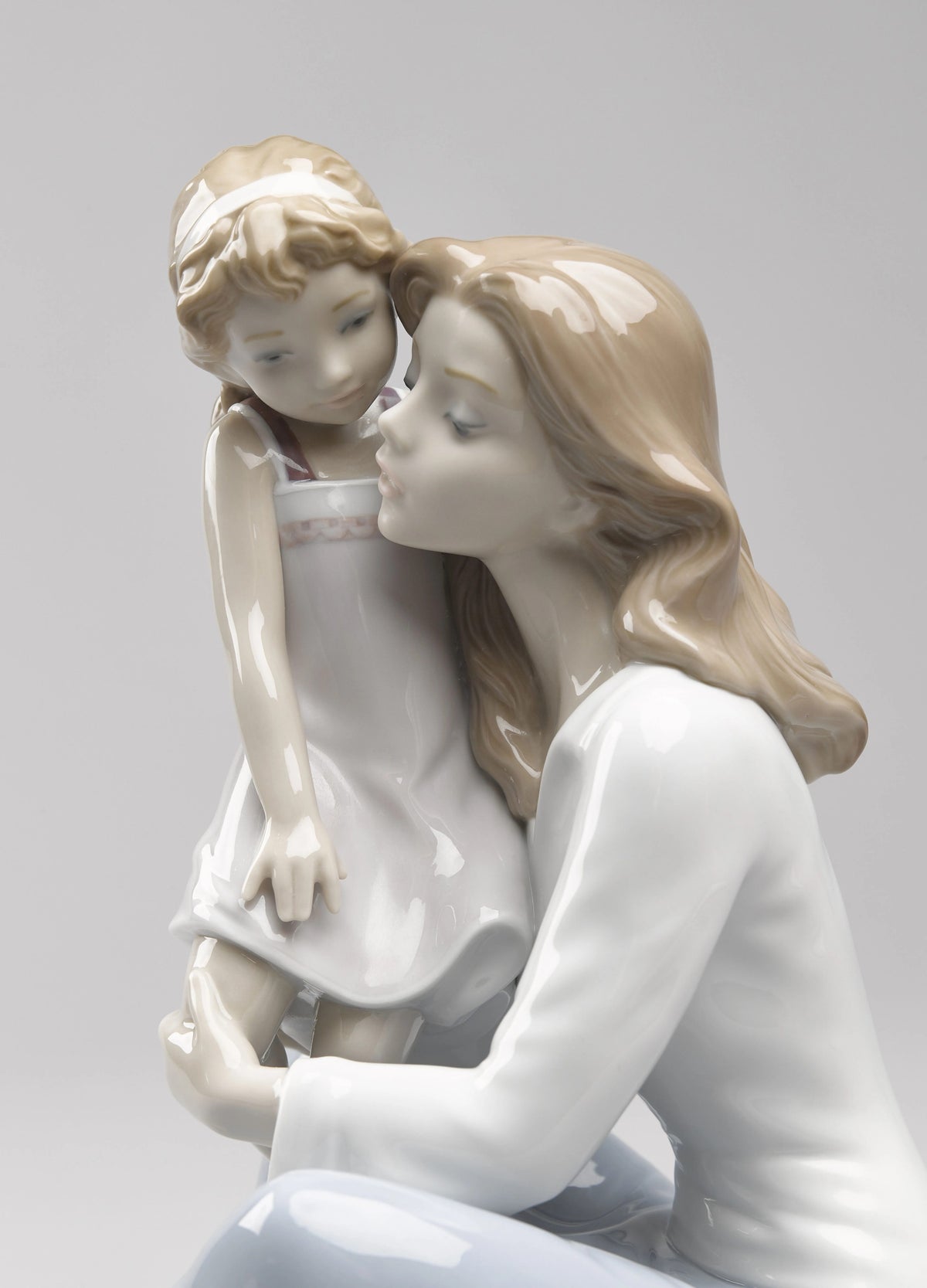 la mia bambina Lladro 1008623 primo piano.jpg