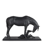 cavalla con puledro Lladro 1012560.jpg