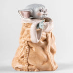 Grogu Lladro 1009422 fianco destro.jpg