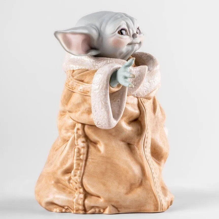 Grogu Lladro 1009422 fianco destro.jpg