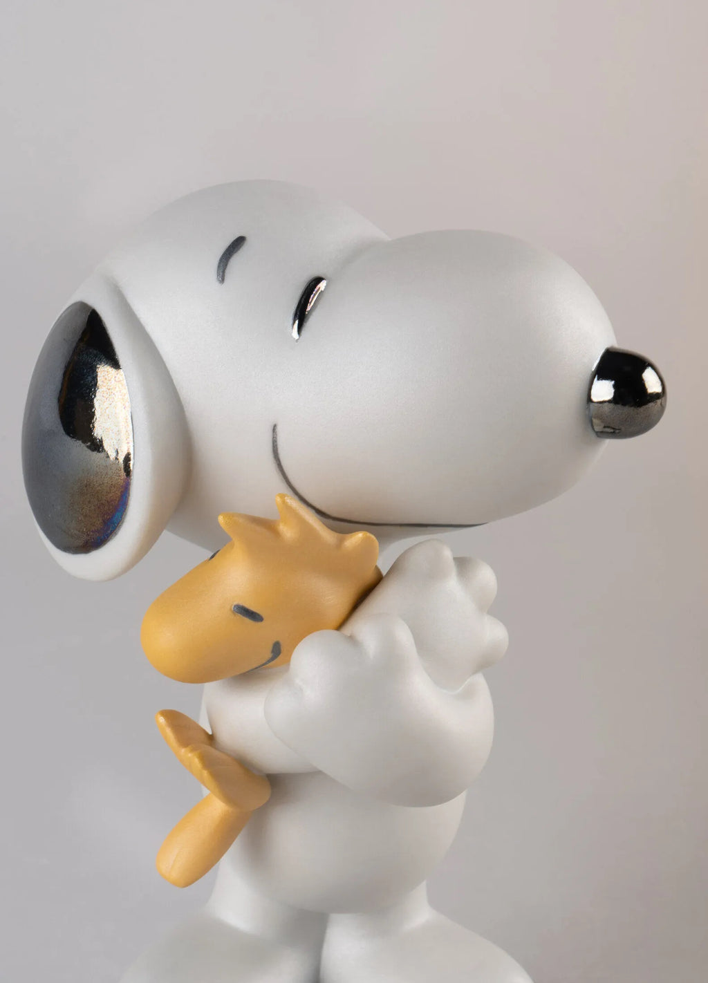Snoopy 1009490 Lladro primo piano.jpg