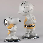 Charlie Brown con Snoopy Lladro 2.jpg