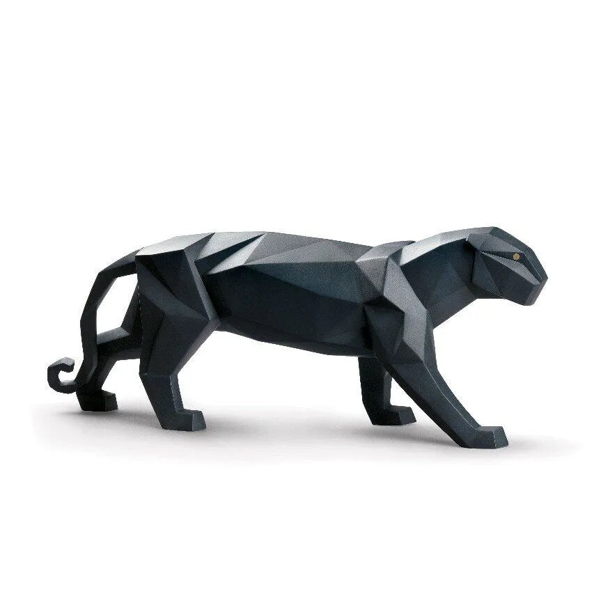 Pantera nera opaco 1009299 Lladro.jpg