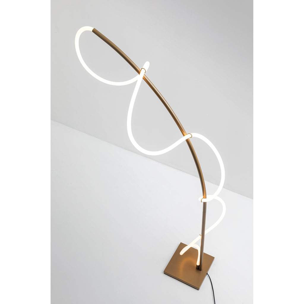 lampada da terra String Rossini.jpg