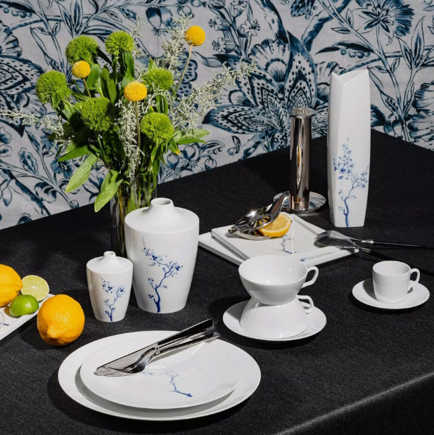 cosmopolitan meissen blueorchid con fantasia.jpg