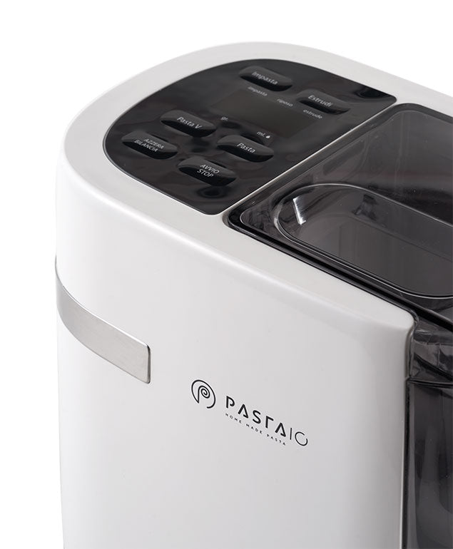 The pasta and dough machine