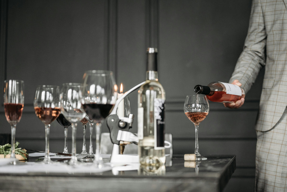 LE VIN S'AMÉLIORE AVEC LE TEMPS