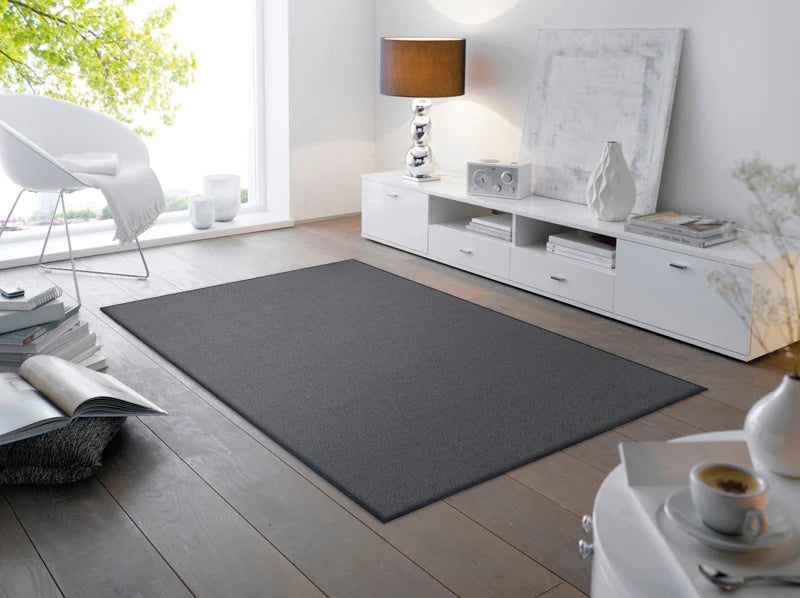 tappeto Smokey-Mount_120x180cm kleen tex ambientato.jpg